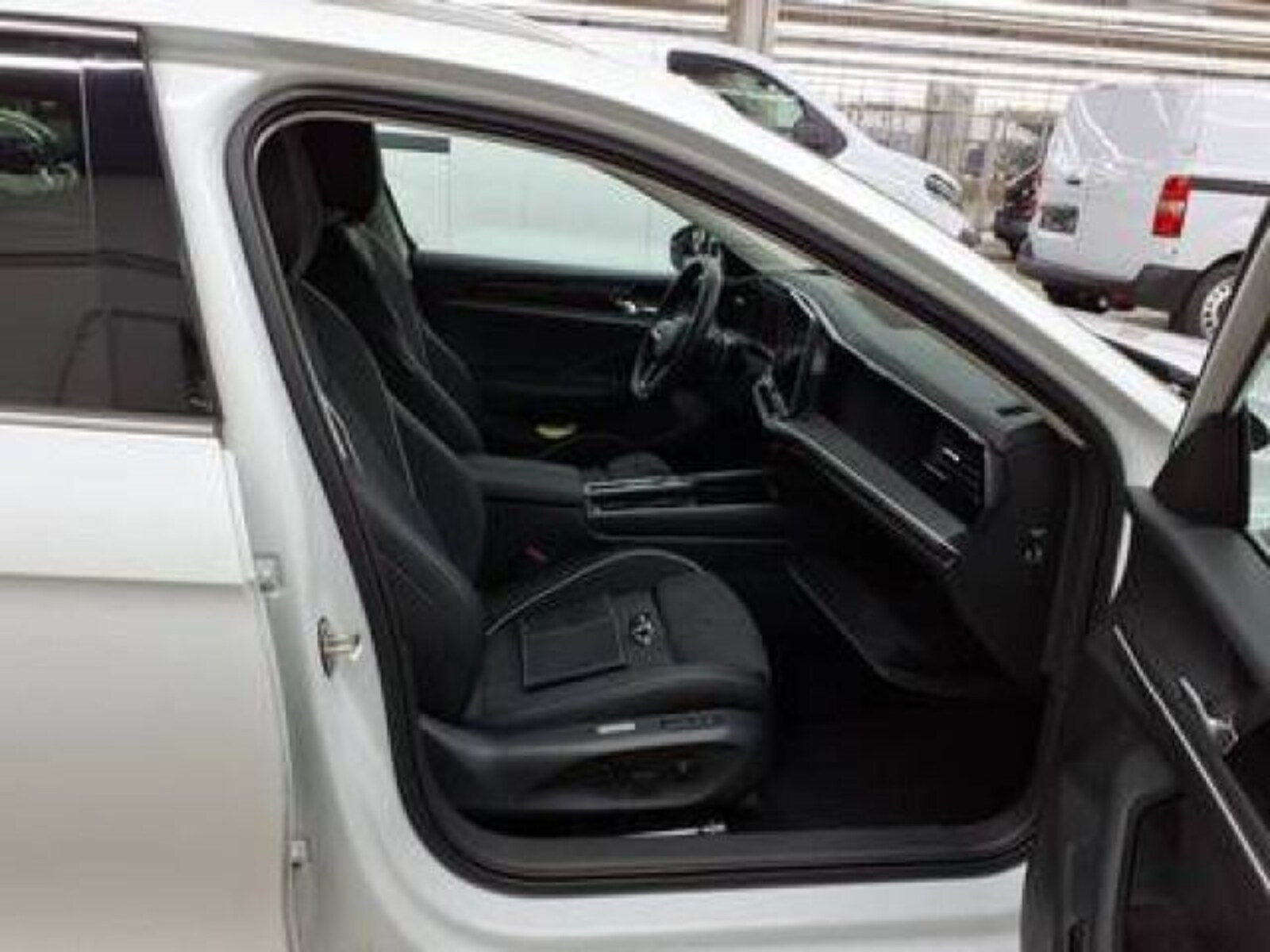 Volkswagen Passat – Bild 11