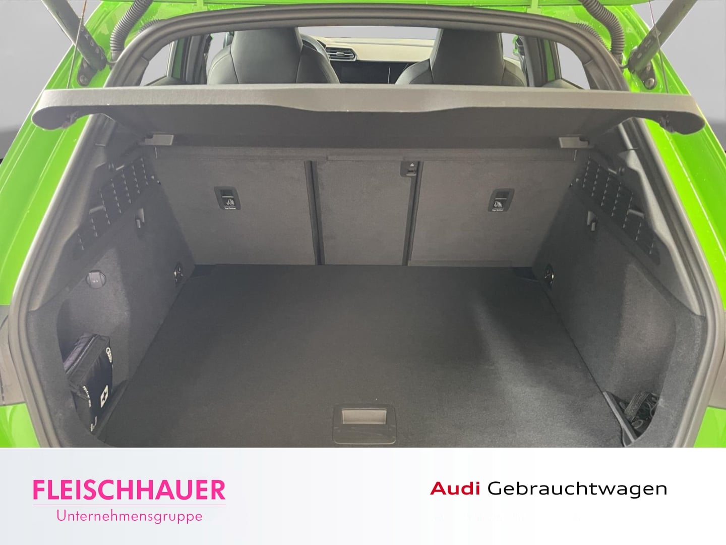 Bild über Audi RS 3 Sportback RS 3 Sportback 294(400) kW(PS) S tronic - für weitere Informationen kontaktieren Sie den Audi Partner