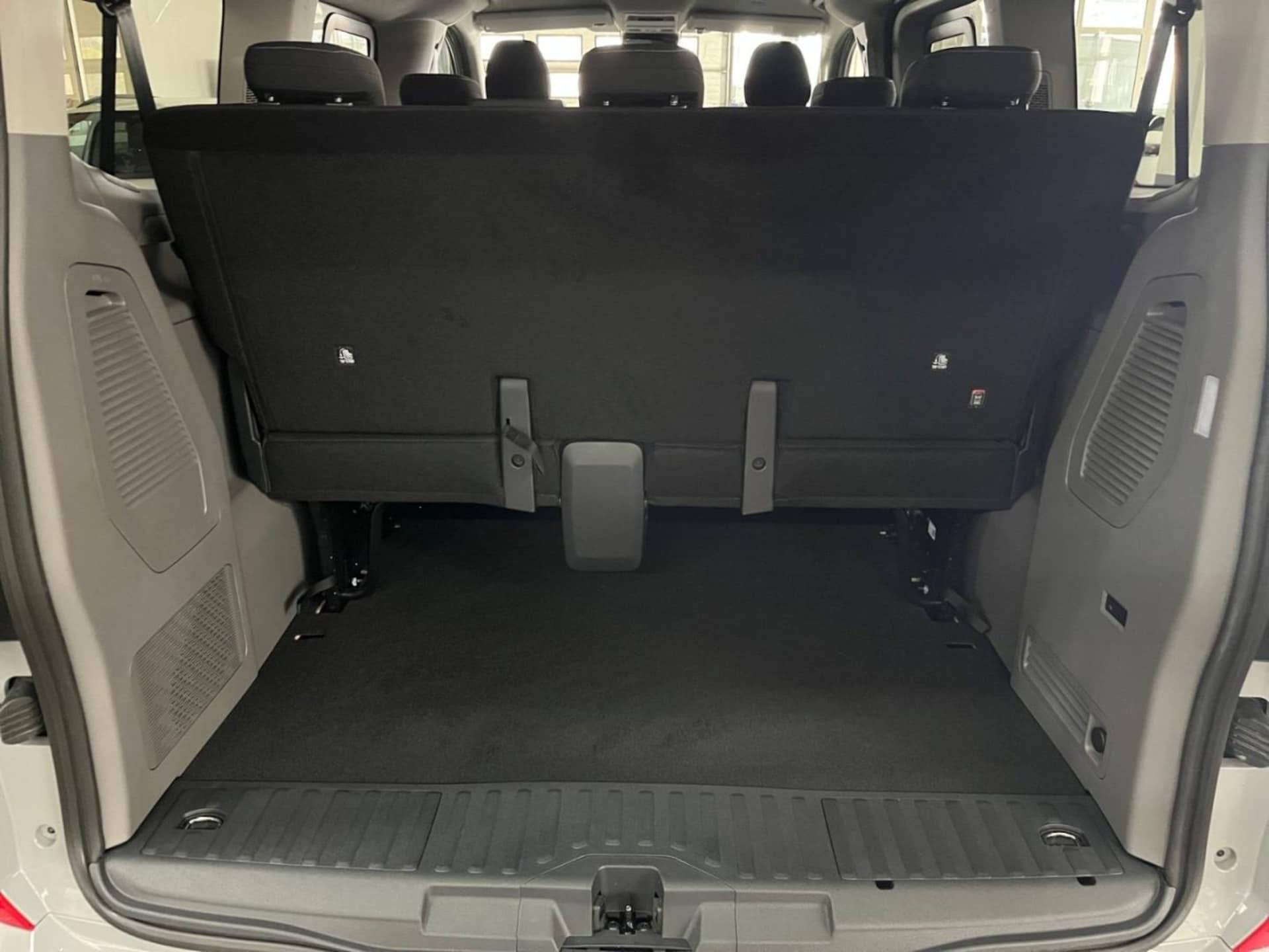 Volkswagen e-Caravelle Life