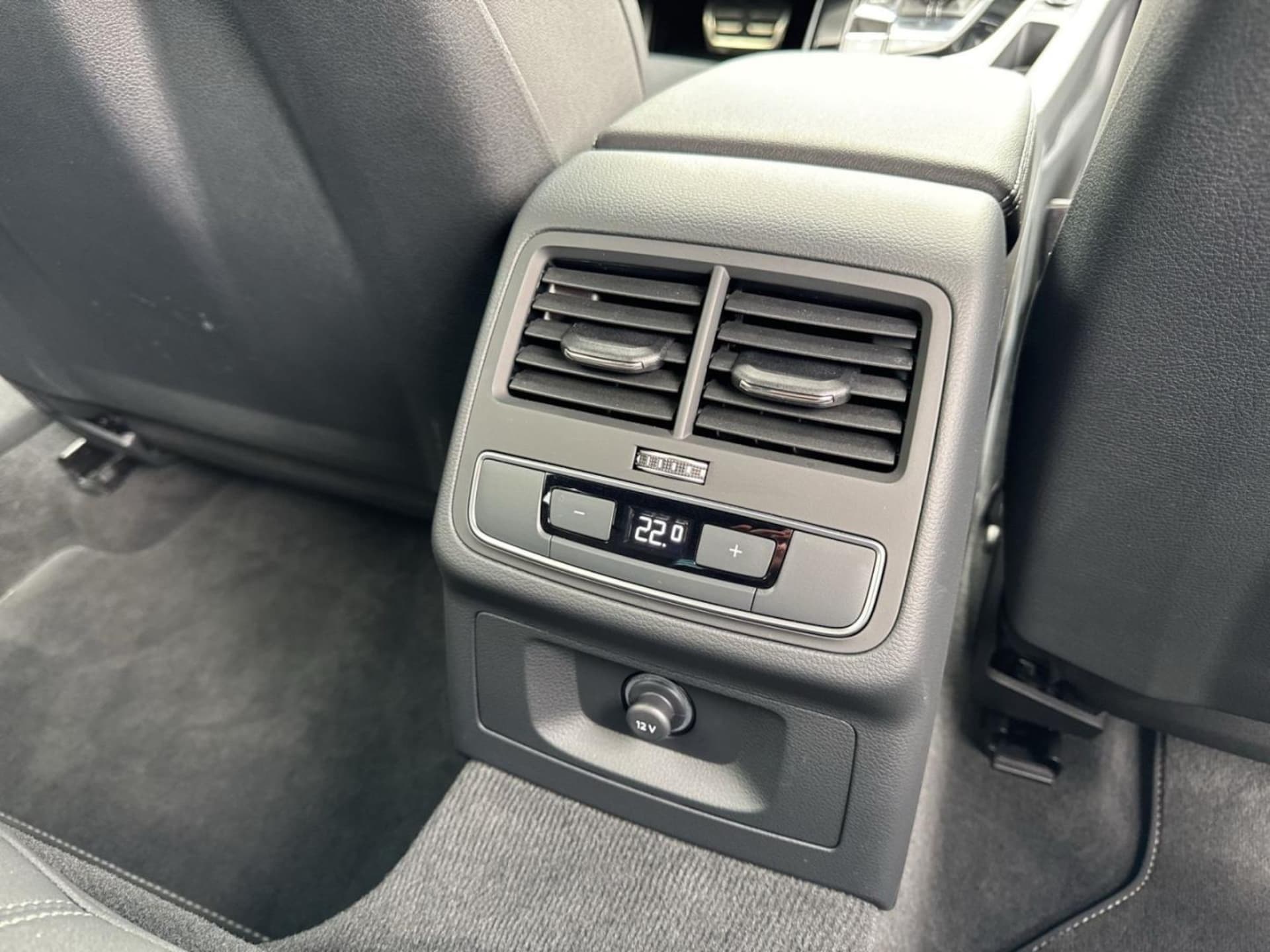 Audi A4 Avant S line