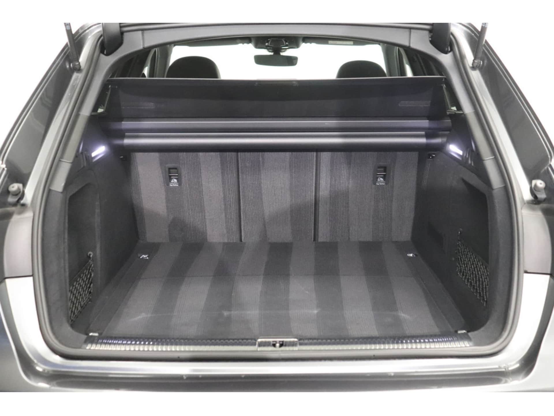 Audi A4 Avant S line