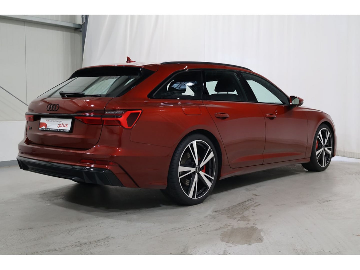 Bild über Audi S6 Avant TDI quattro tiptronic - für weitere Informationen kontaktieren Sie den Audi Partner