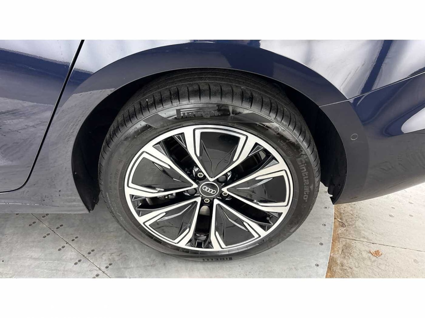 Image of Audi A5 Avant TFSI e Technik quattro 299 PS S tronic - View: for more details contact your dealer