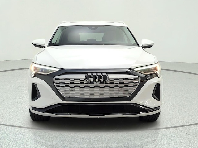 2024 Audi Q8 e-tron