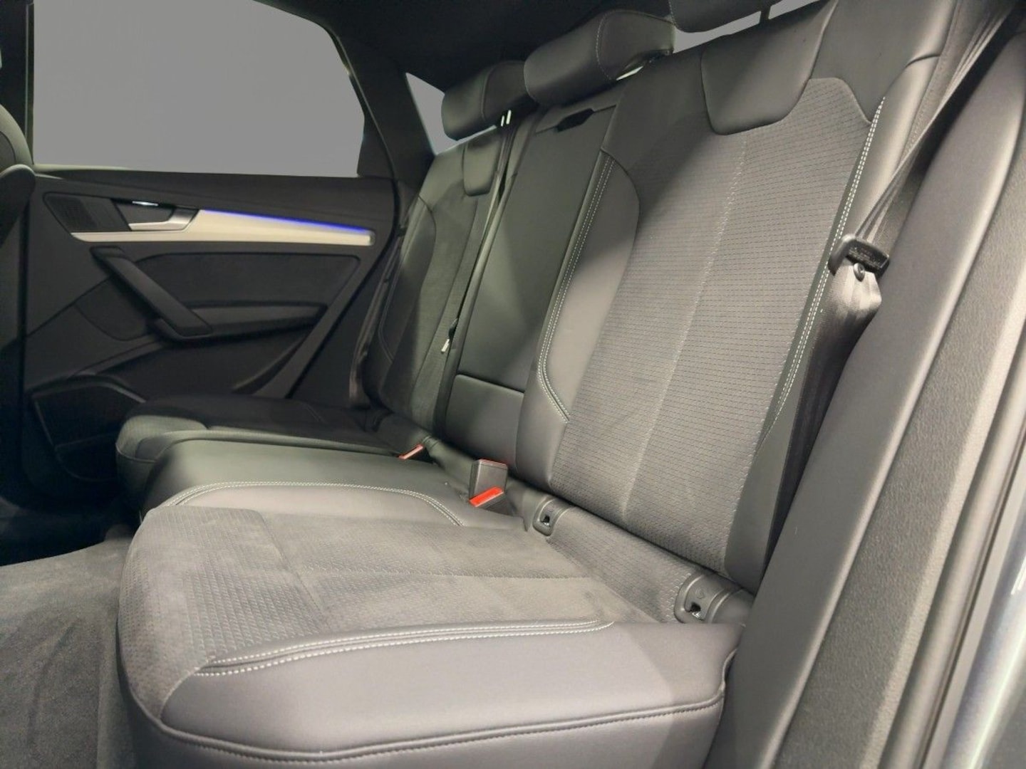 Bild über Audi Q5 Sportback 40 TDI quattro S tronic - für weitere Informationen kontaktieren Sie den Audi Partner