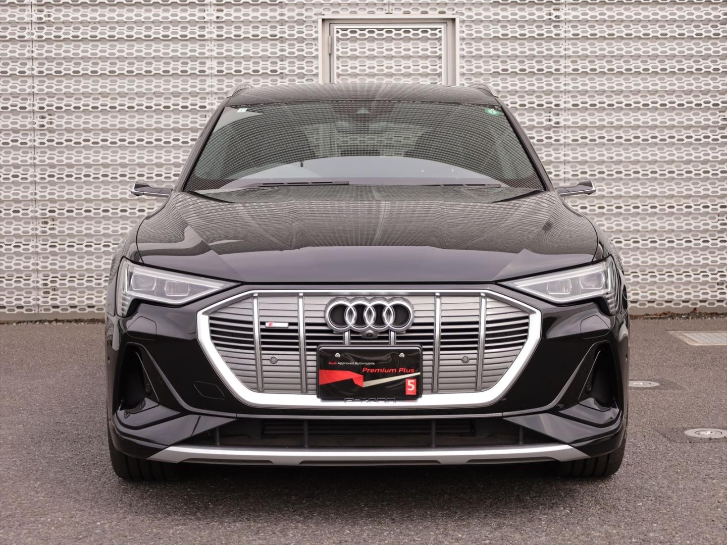 Audi e-tron 50 quattro S line 230,00 kW for more details contact your dealer