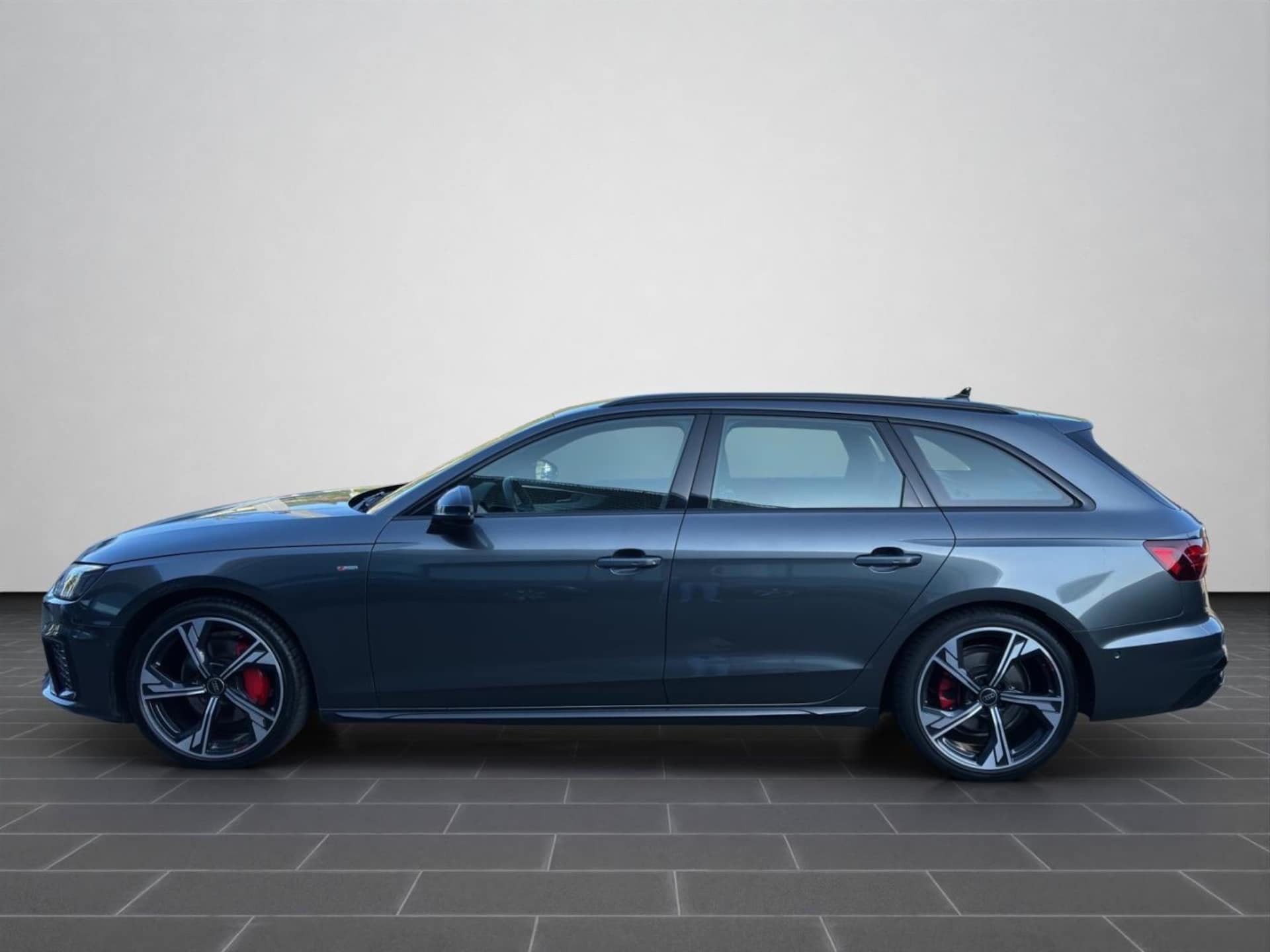 Audi A4 Avant S line