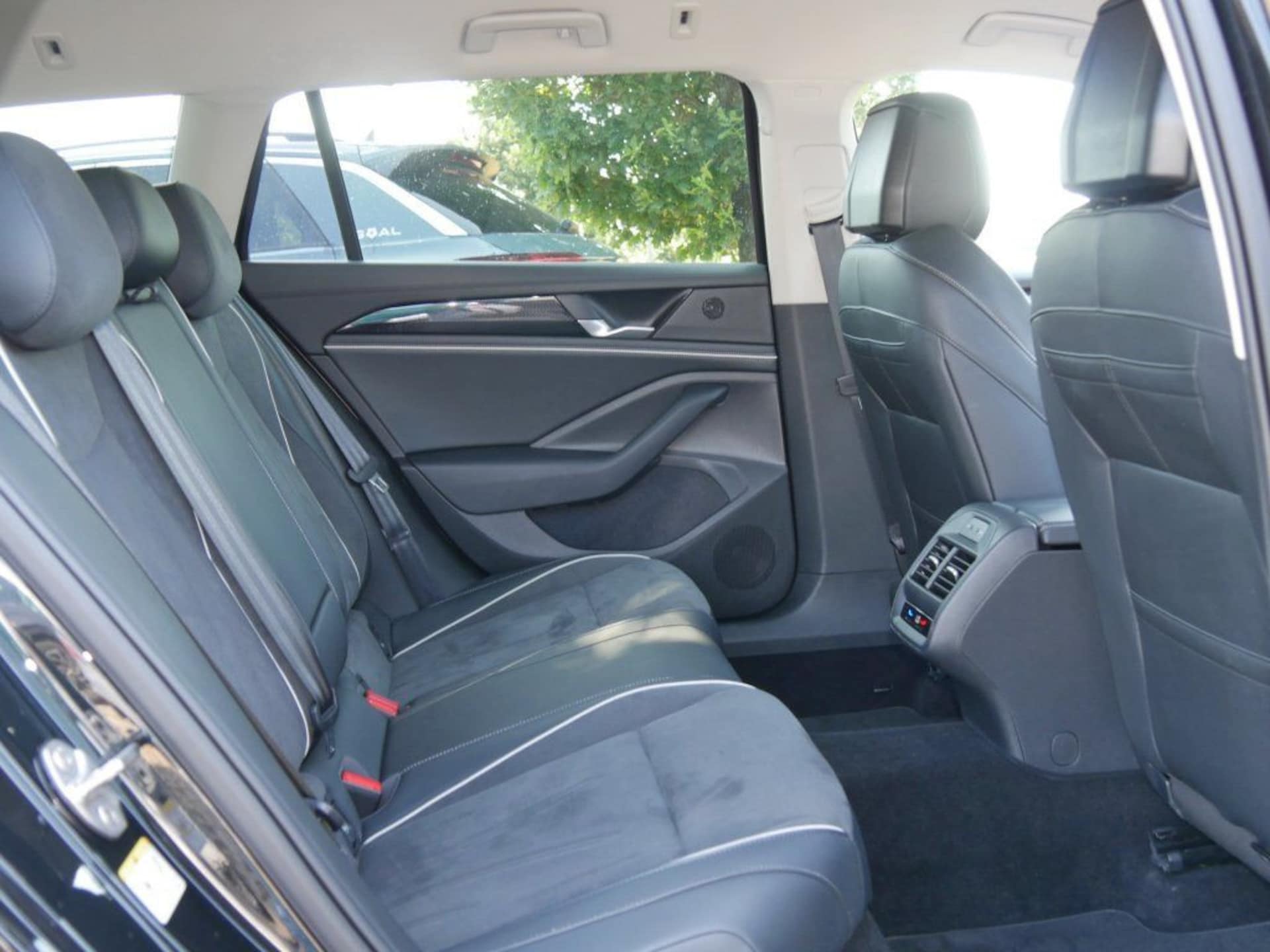 Volkswagen Passat Business
