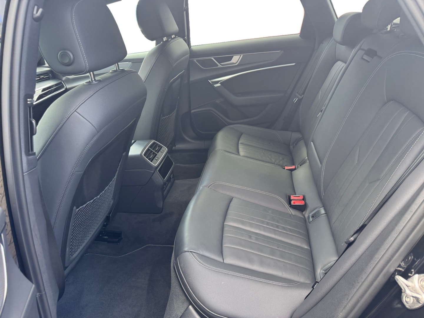 Bild über Audi A6 Avant S line 40 TDI S tronic - für weitere Informationen kontaktieren Sie den Audi Partner