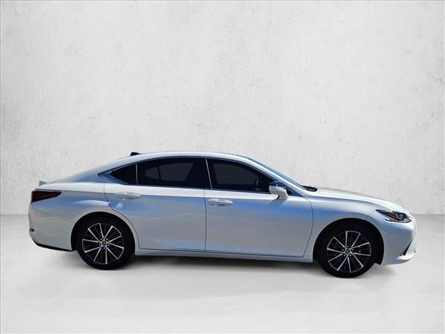 2025 Lexus ES 350