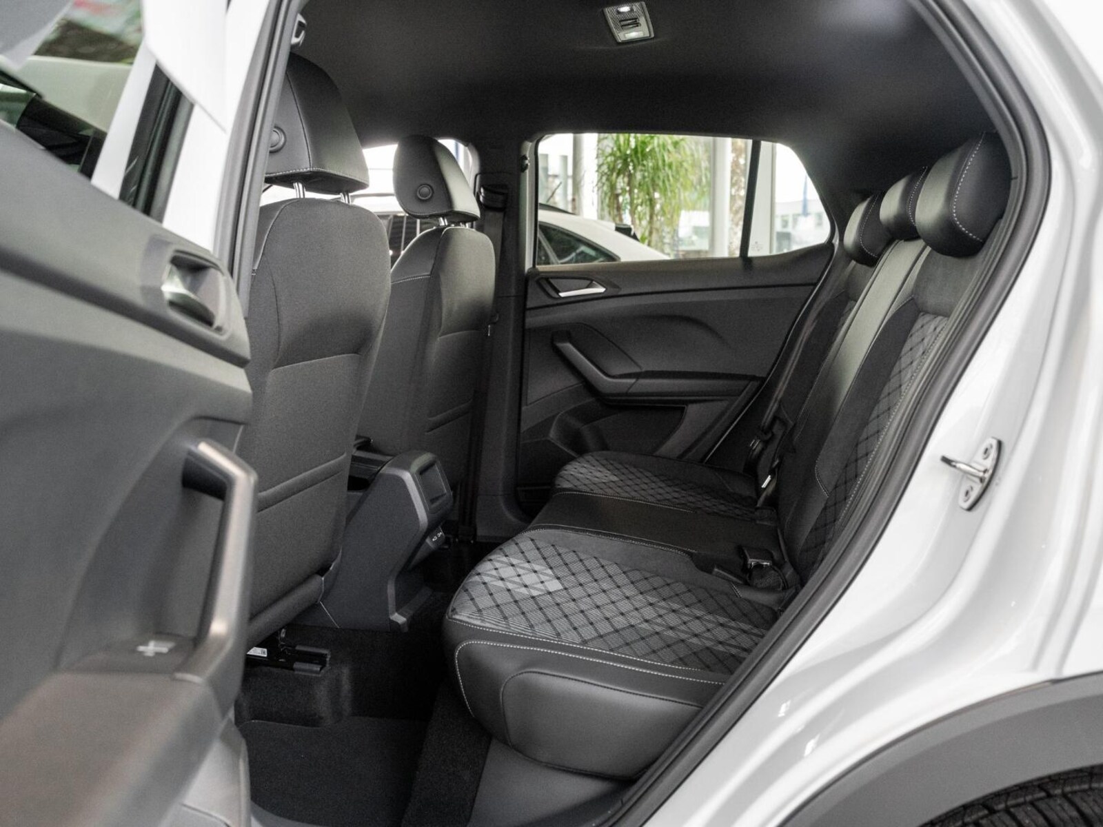 Volkswagen T-Cross – Bild 9