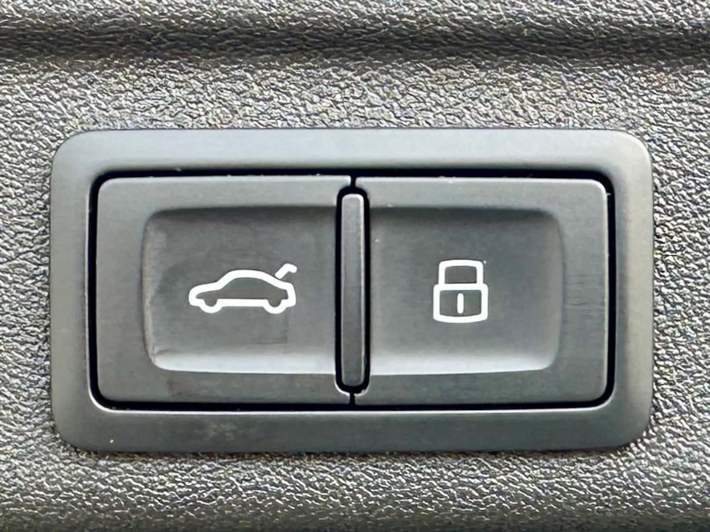 Bild über Audi A5 Avant TDI quattro 150 kW S tronic - für weitere Informationen kontaktieren Sie den Audi Partner