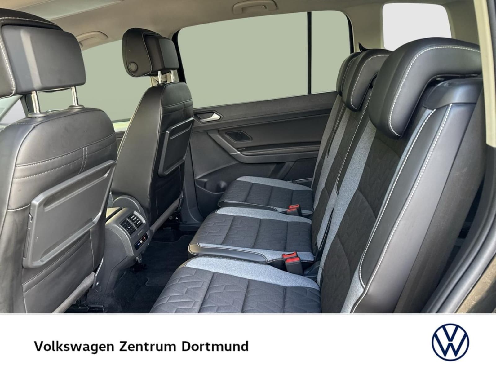 Volkswagen Touran – Bild 9