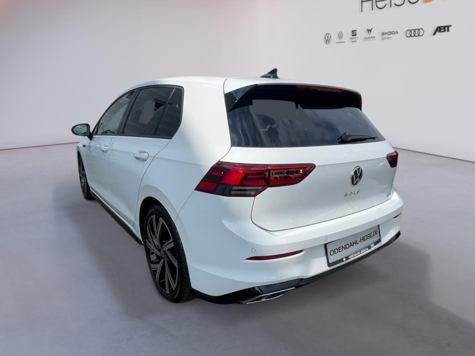 Volkswagen Golf R-Line