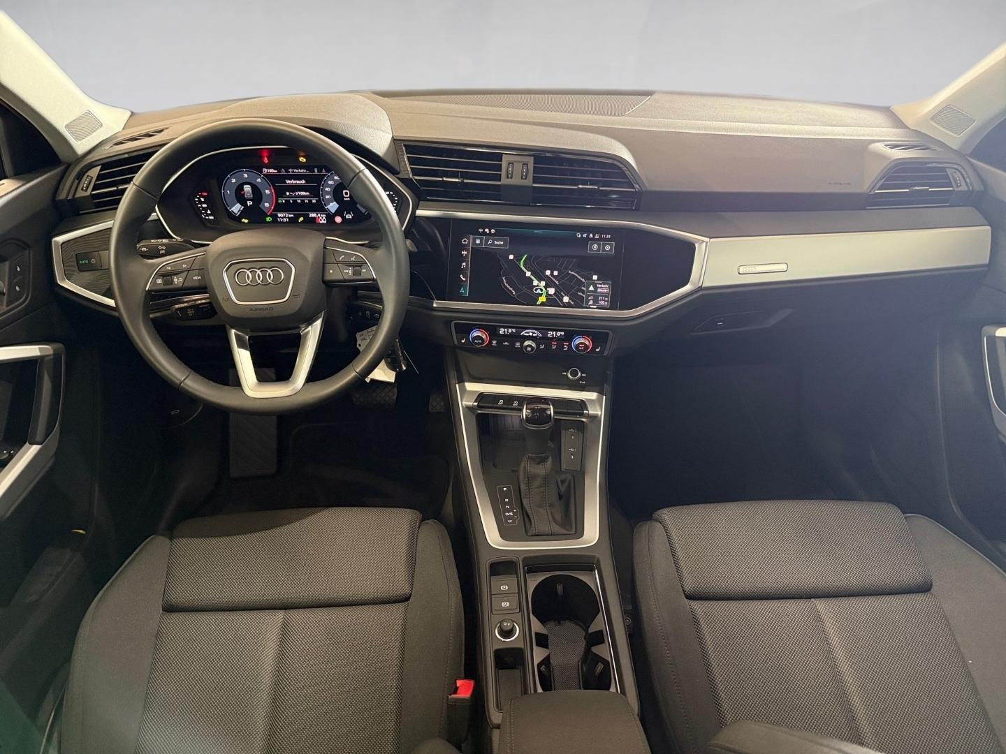 Bild über Audi Q3 TDI 110 kW S tronic - für weitere Informationen kontaktieren Sie den Audi Partner