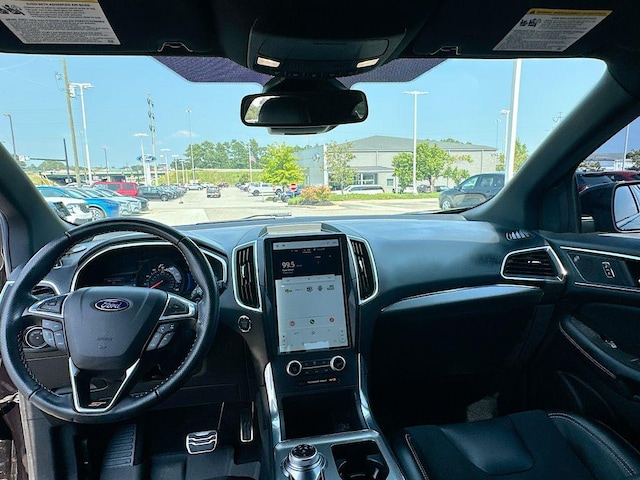 2021 Ford Edge