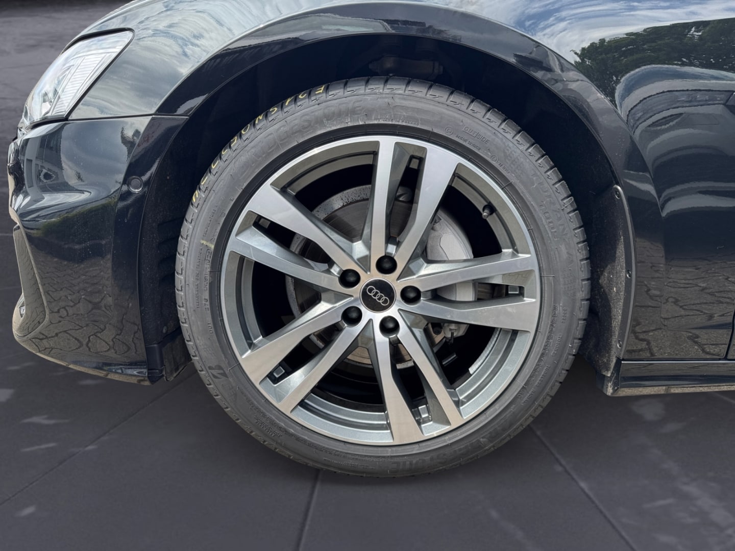 Bild über Audi A6 Avant S line 40 TDI S tronic - für weitere Informationen kontaktieren Sie den Audi Partner