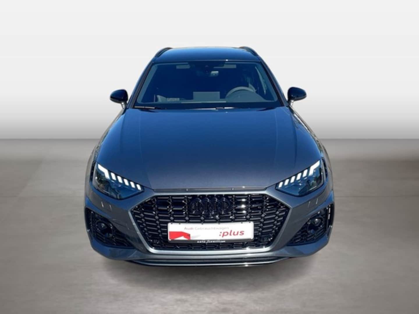 Bild über Audi RS 4 Avant TFSI quattro tiptronic - für weitere Informationen kontaktieren Sie den Audi Partner