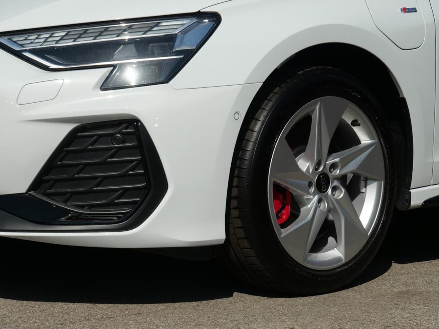 Bild über Audi A3 Sportback TFSI e TFSI e 200 kW S tronic - für weitere Informationen kontaktieren Sie den Audi Partner