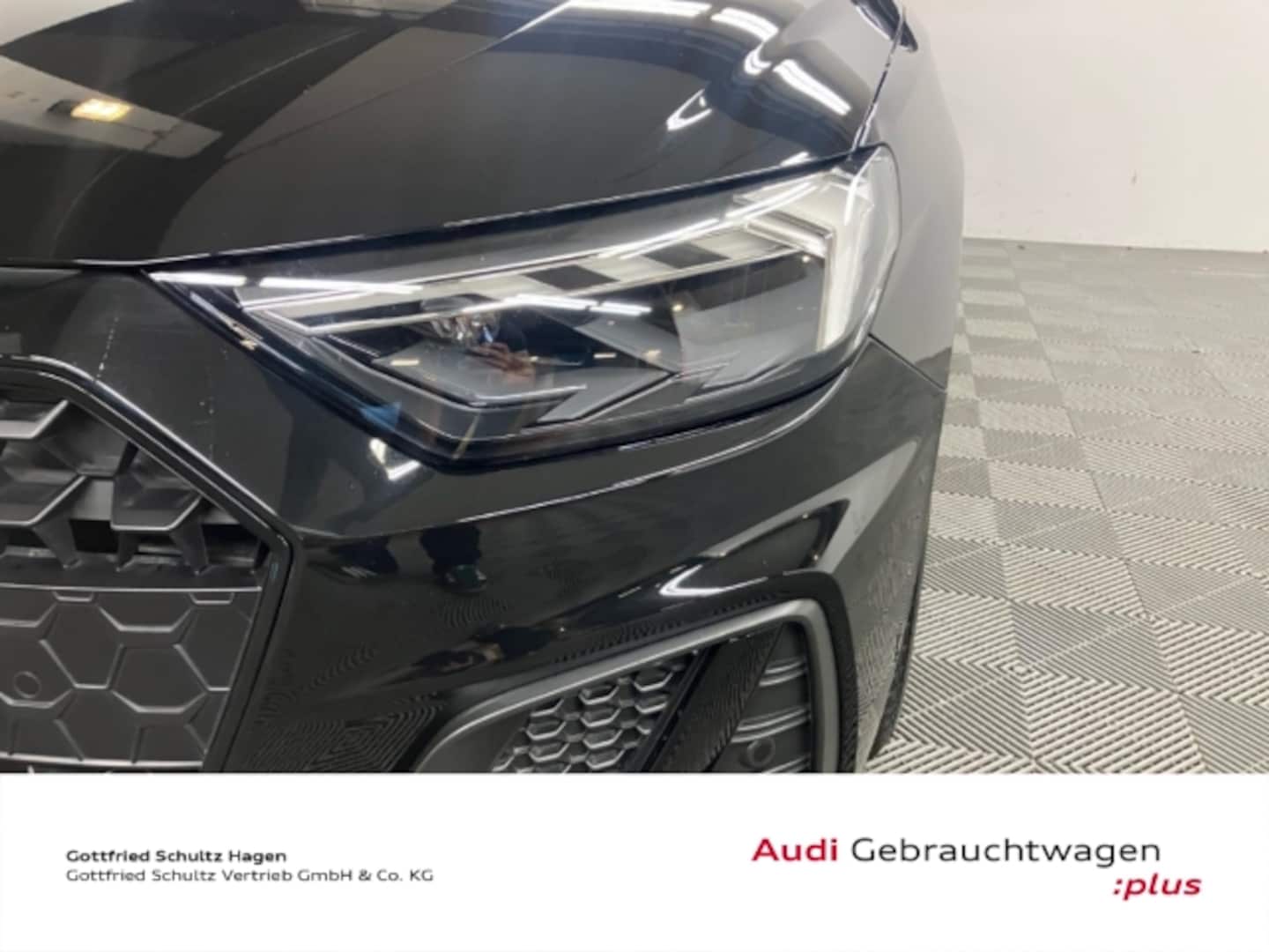 Bild über Audi A1 Sportback S line 30 TFSI S tronic - für weitere Informationen kontaktieren Sie den Audi Partner