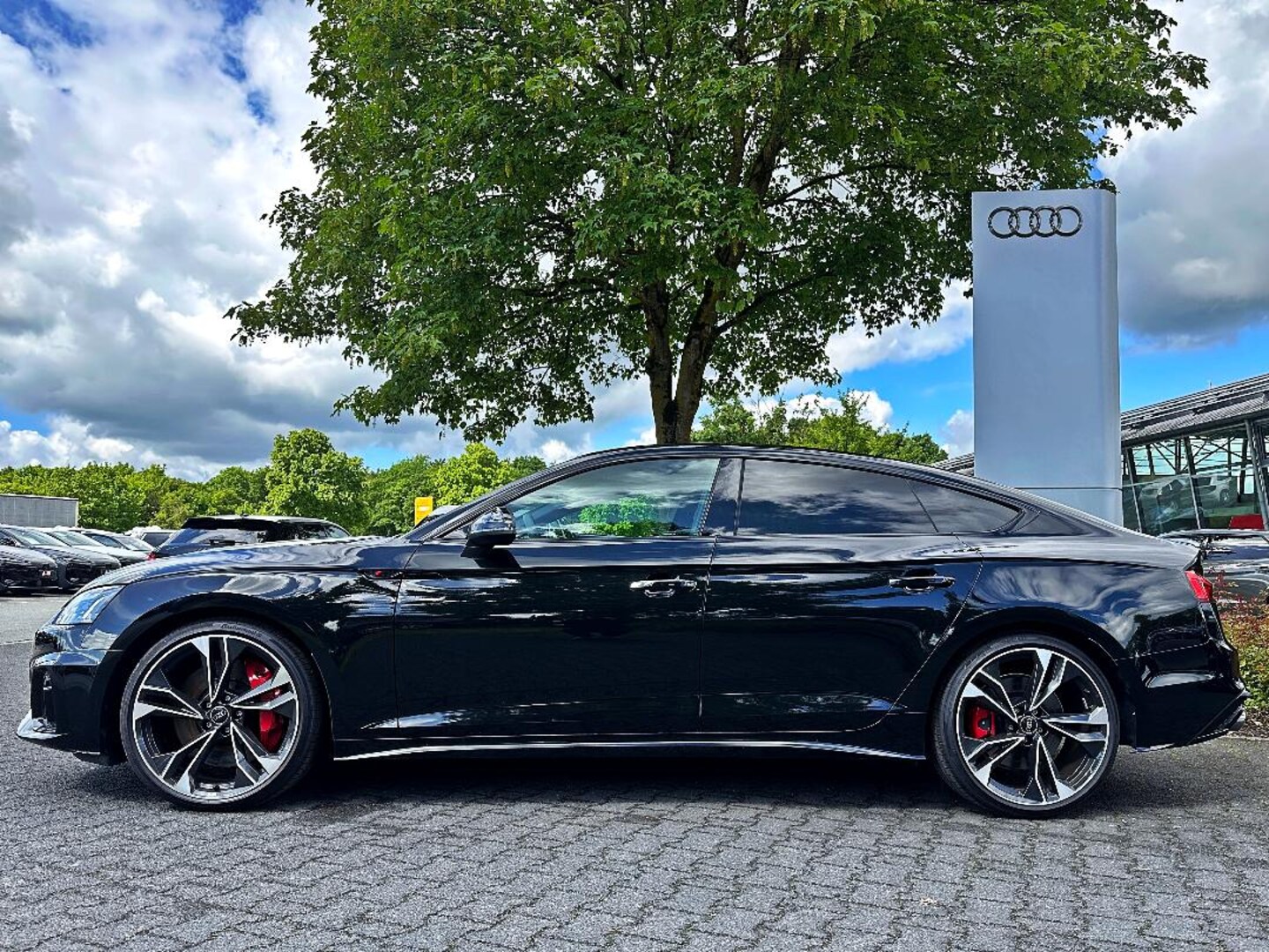 Bild über - für weitere Informationen kontaktieren Sie den Audi Partner