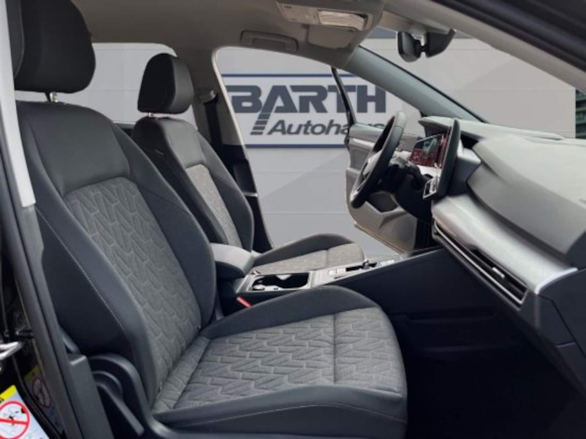 Volkswagen Golf Variant Life