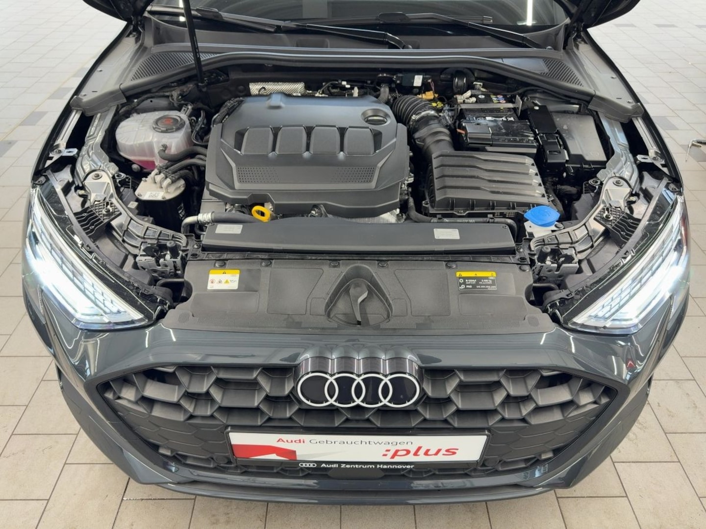 Bild über Audi A3 Sportback 30 TDI Schaltgetriebe - für weitere Informationen kontaktieren Sie den Audi Partner