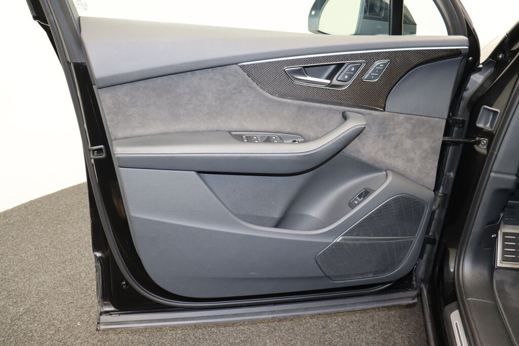 Image about Audi SQ7 TFSI quattro tiptronic