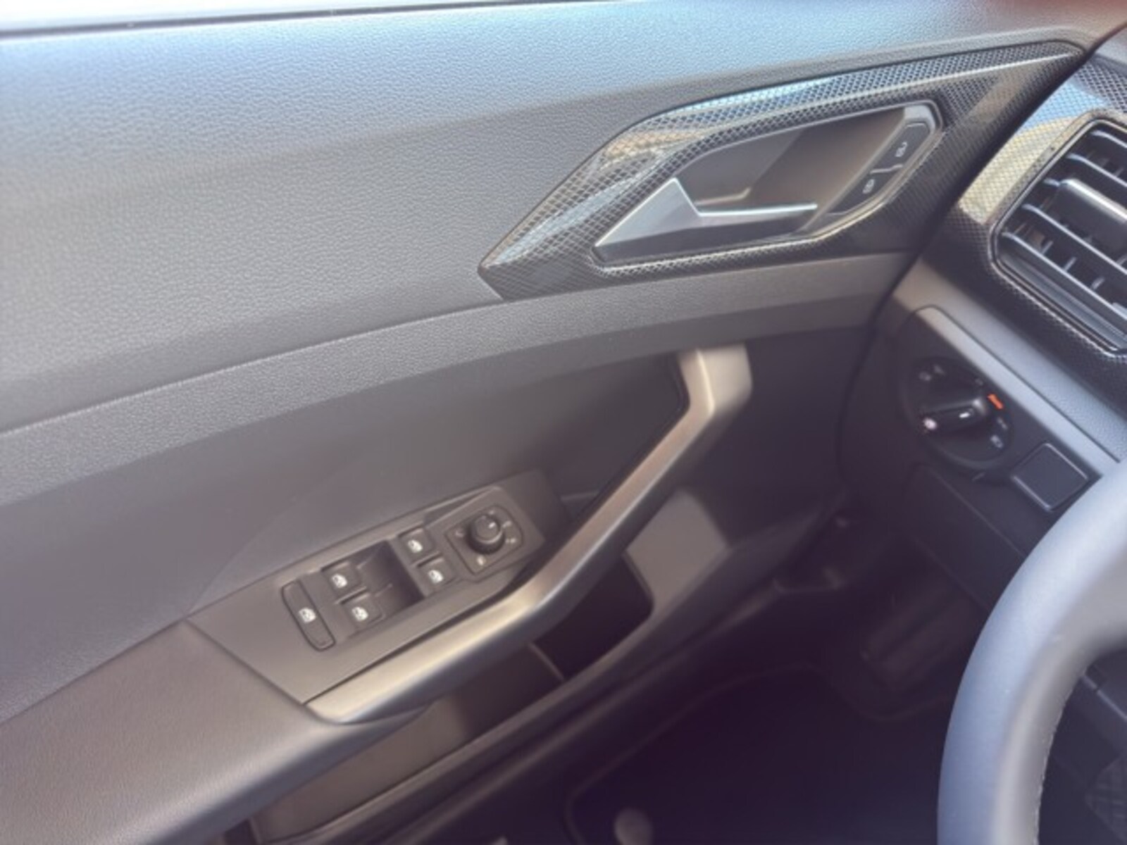 Volkswagen T-Cross – Bild 11