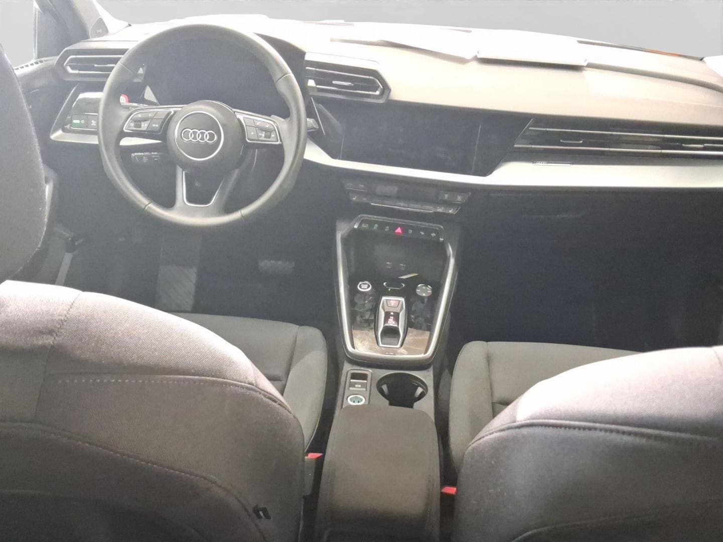 Bild über Audi A3 Sportback advanced 35 TDI S tronic - für weitere Informationen kontaktieren Sie den Audi Partner