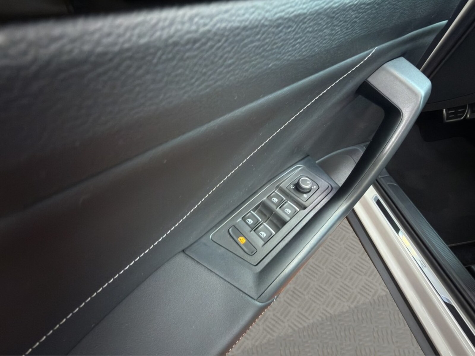 Volkswagen T-Roc – Bild 10