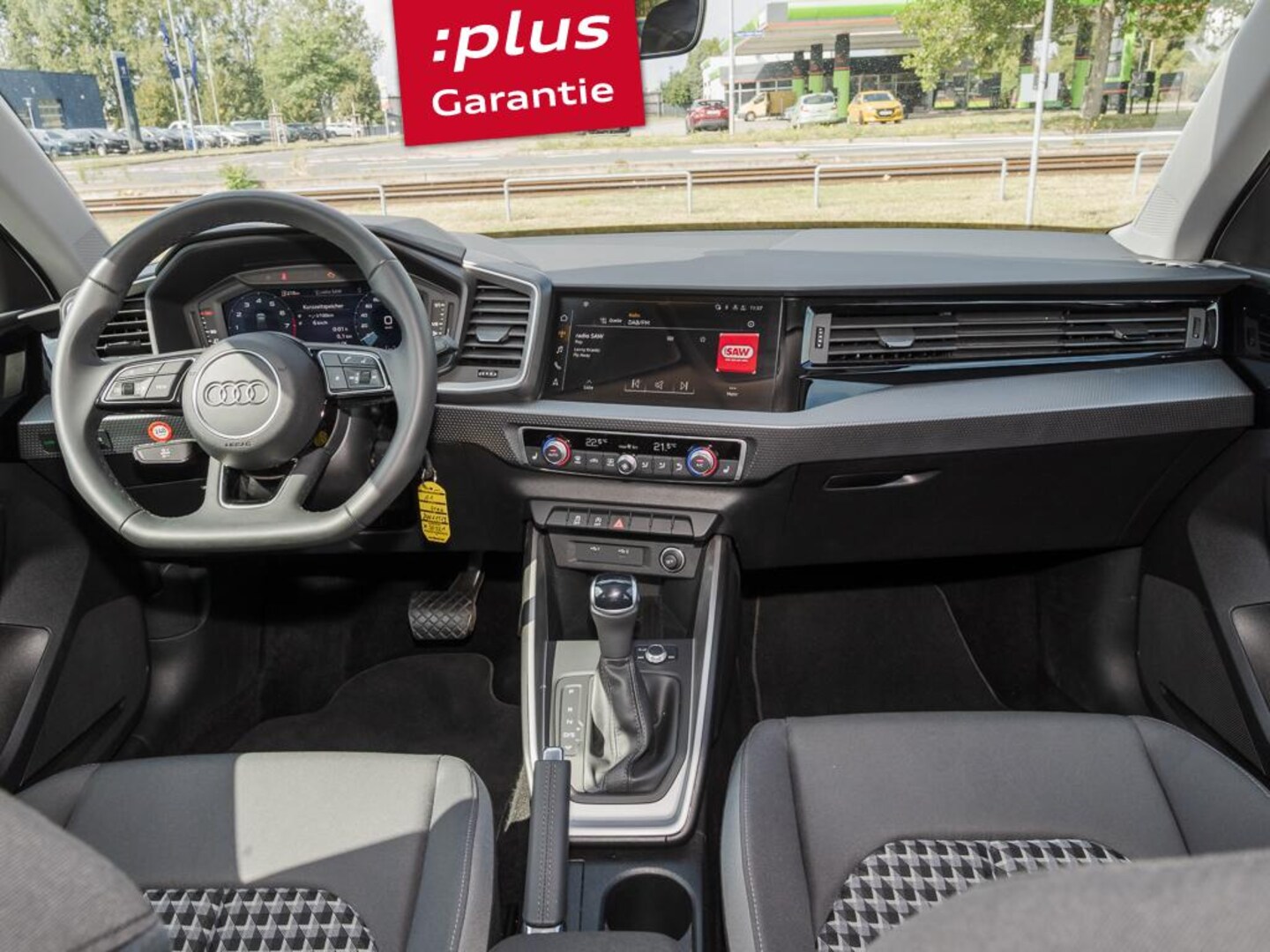 Bild über Audi A1 Sportback S line 25 TFSI S tronic - für weitere Informationen kontaktieren Sie den Audi Partner