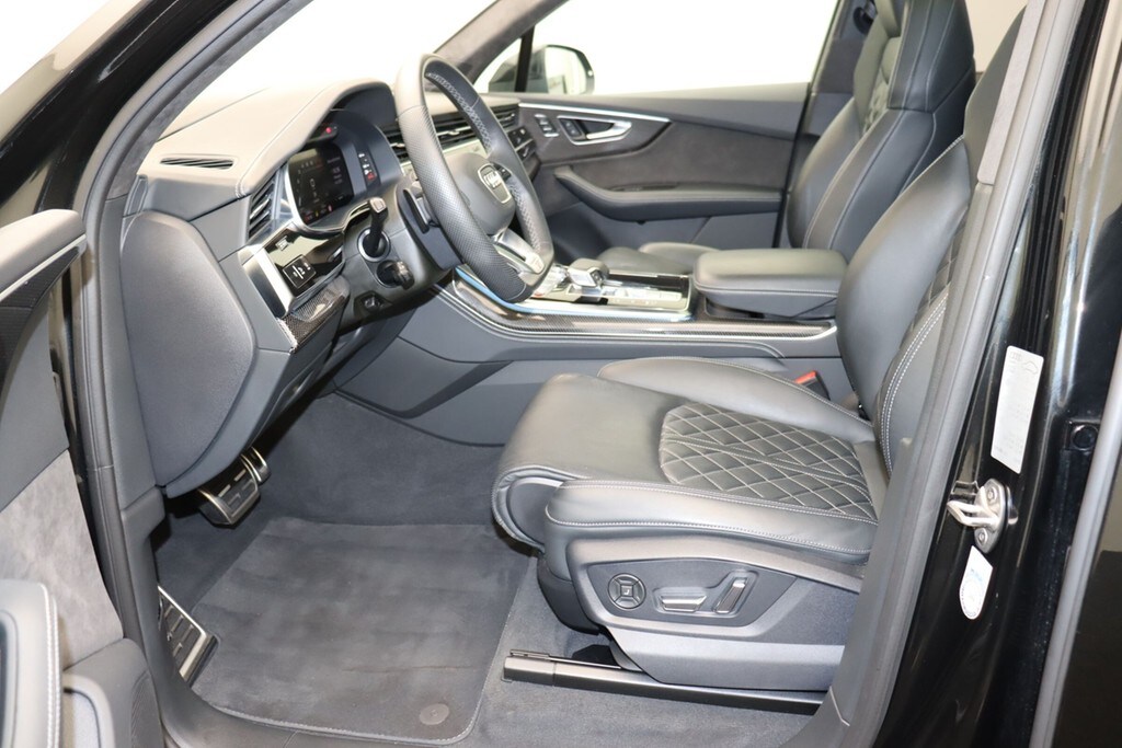 Image about Audi SQ7 TFSI quattro tiptronic