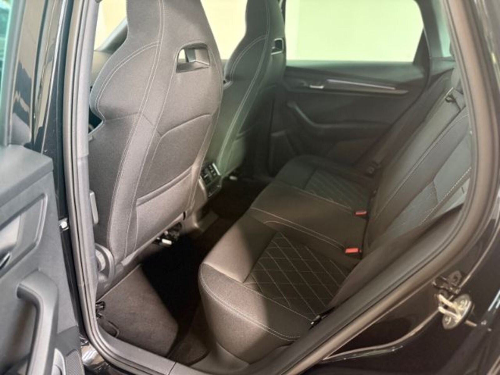 Škoda Karoq – Bild 13