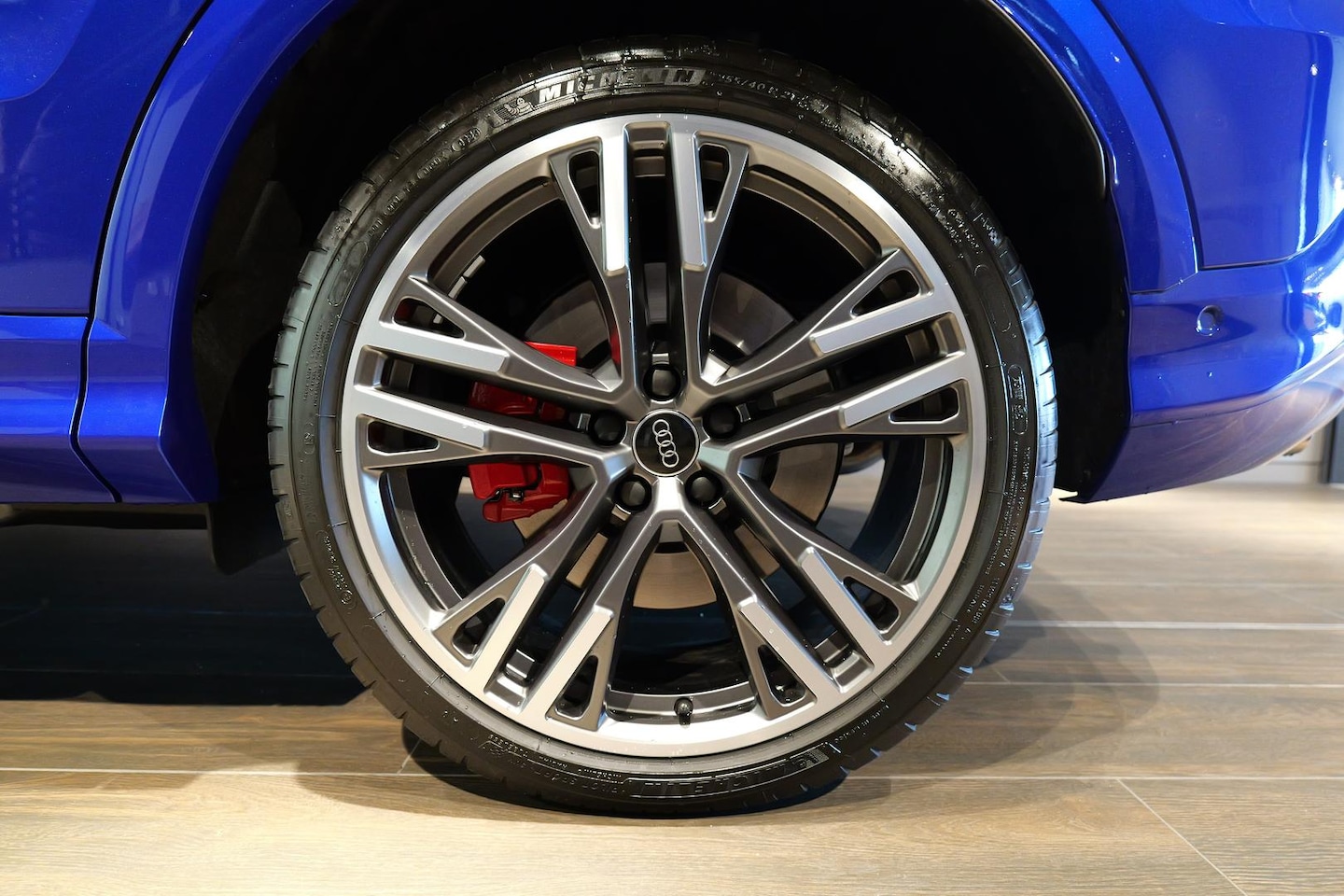 Image about Audi Q5 SUV e-hybrid quattro S tronic