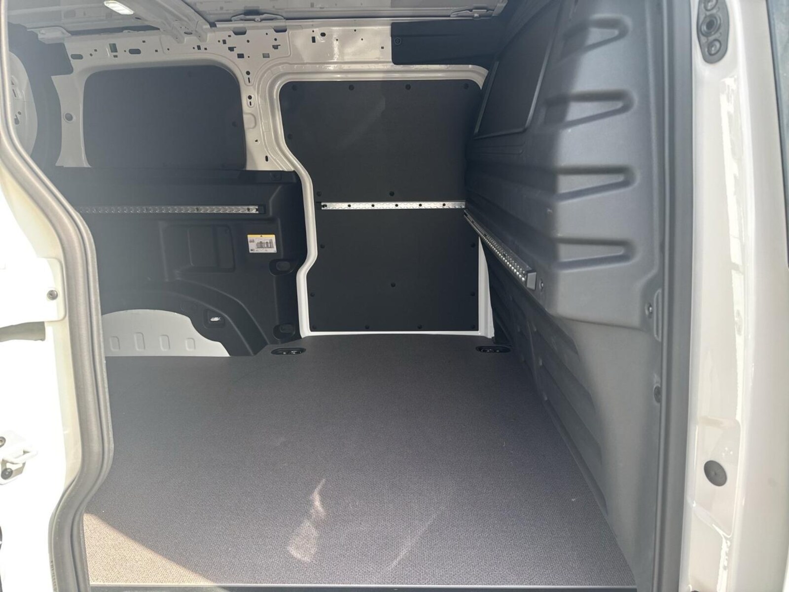 Volkswagen ID. Buzz Cargo – Bild 11
