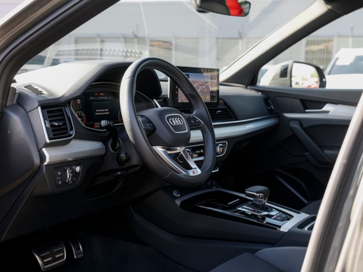 Bild über Audi Q5 Sportback 40 TDI quattro S tronic - für weitere Informationen kontaktieren Sie den Audi Partner