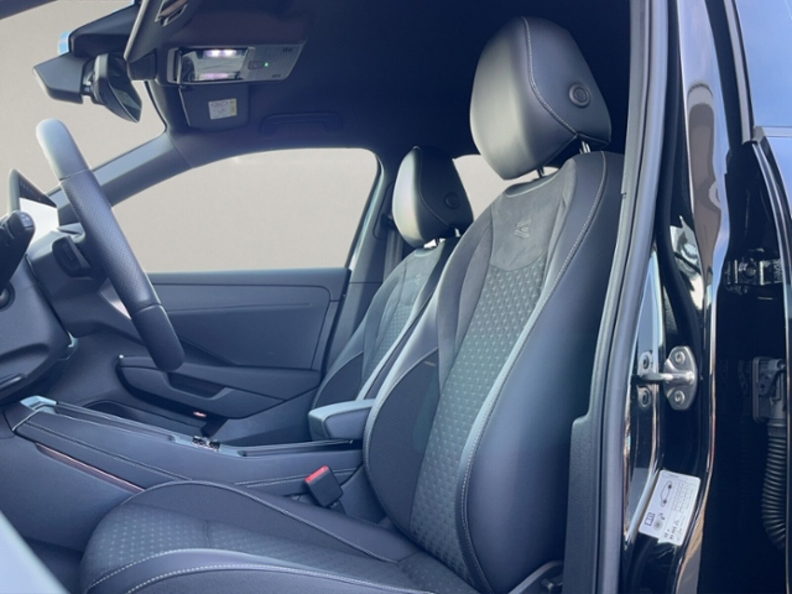 Volkswagen T-Roc – Bild 11