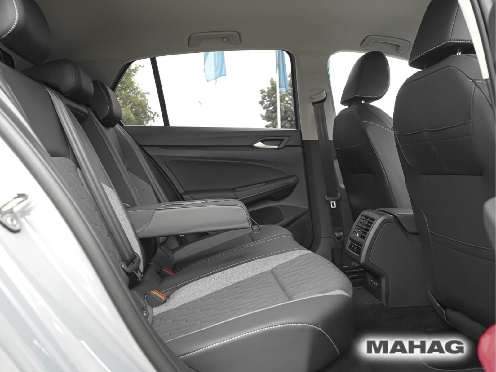 Volkswagen Golf – Bild 17