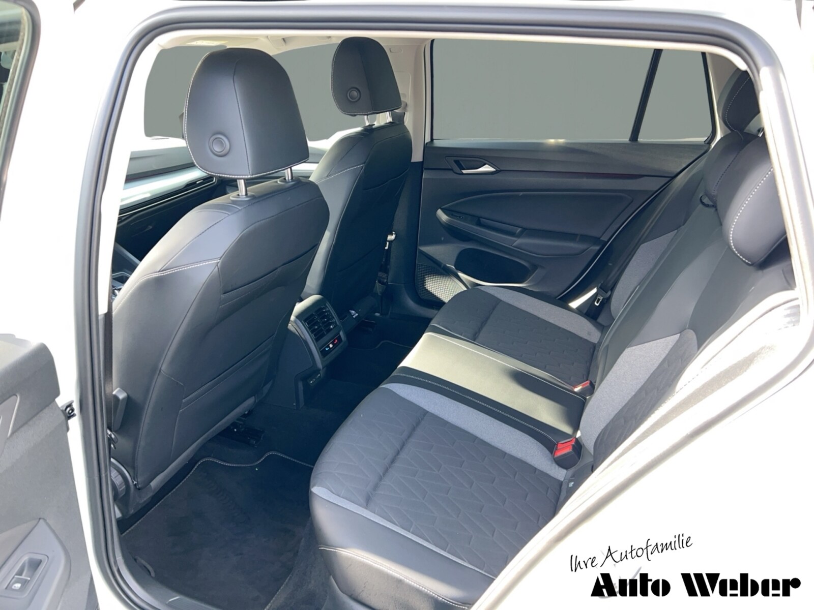 Volkswagen Golf Variant – Bild 12