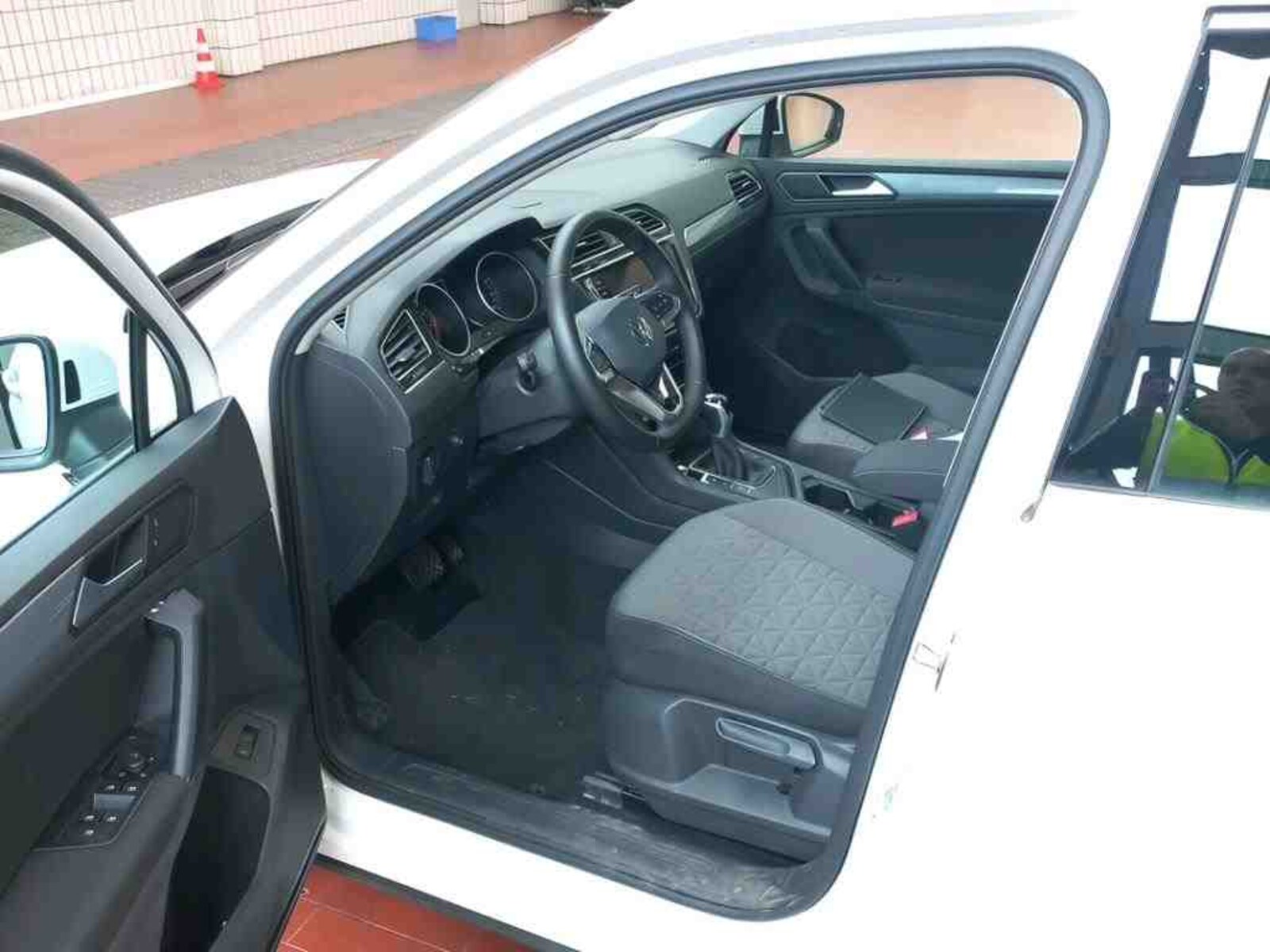 Volkswagen Tiguan – Bild 6