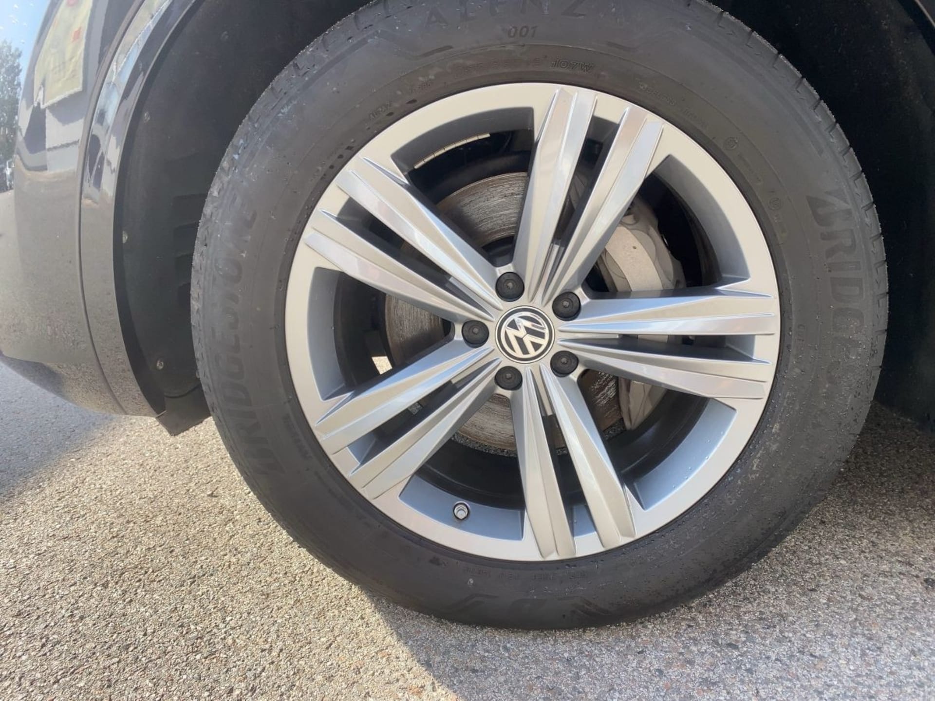 Volkswagen Touareg Basis-Modell