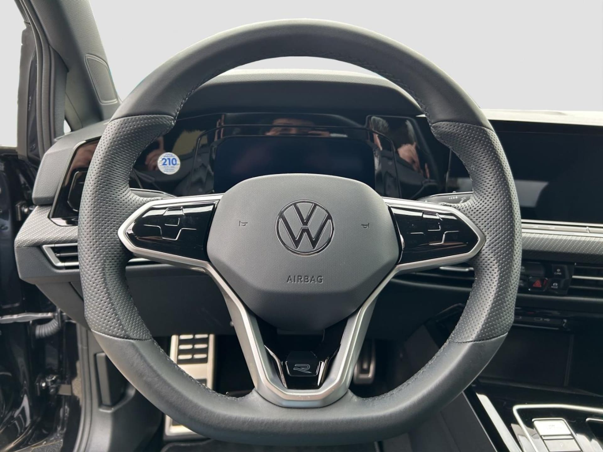 Volkswagen Golf Variant R-Line
