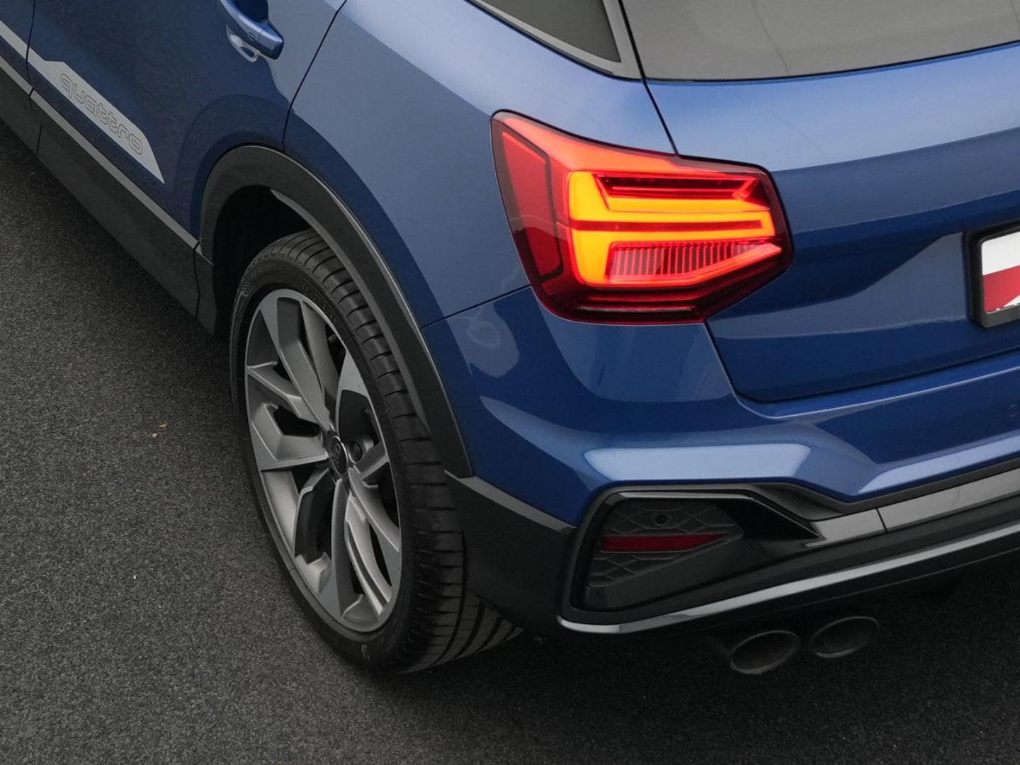Bild über Audi SQ2 TFSI quattro S tronic - für weitere Informationen kontaktieren Sie den Audi Partner