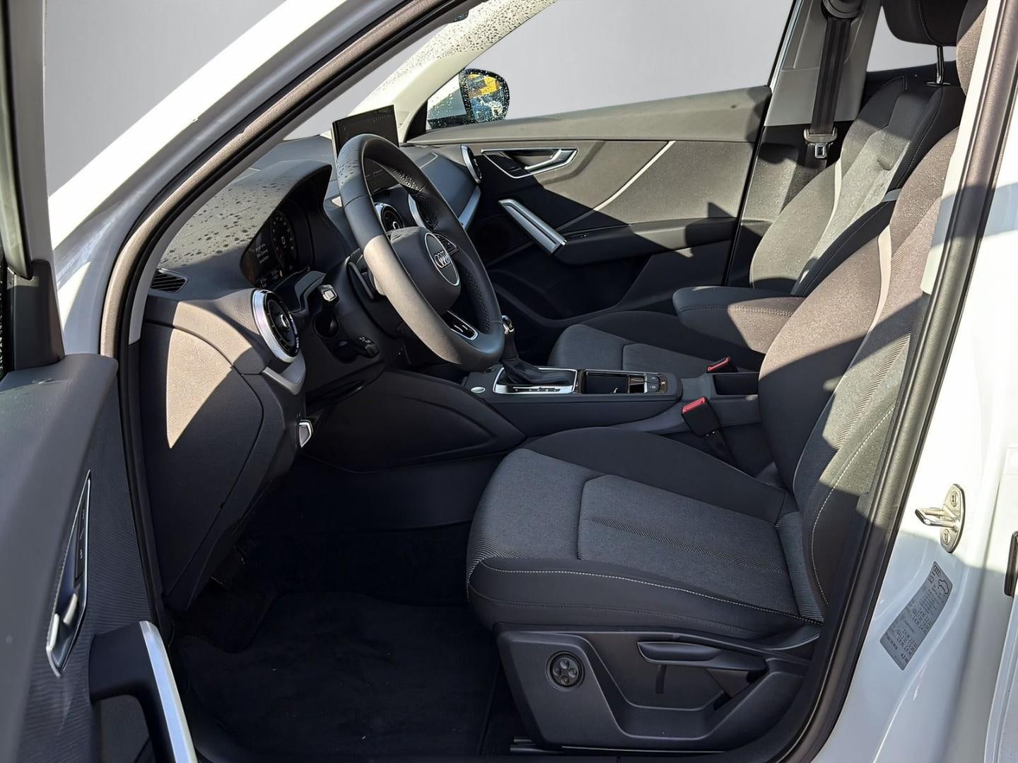 Bild über Audi Q2 S line 35 TFSI S tronic - für weitere Informationen kontaktieren Sie den Audi Partner
