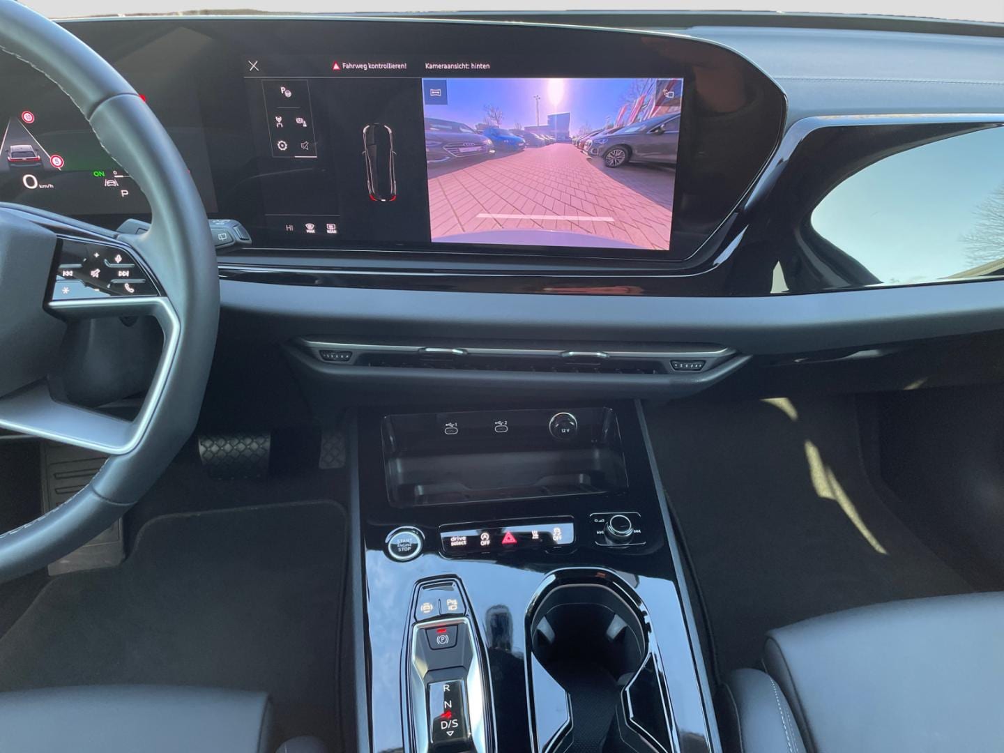 Bild über Audi A5 Avant TFSI 150 kW S tronic - für weitere Informationen kontaktieren Sie den Audi Partner