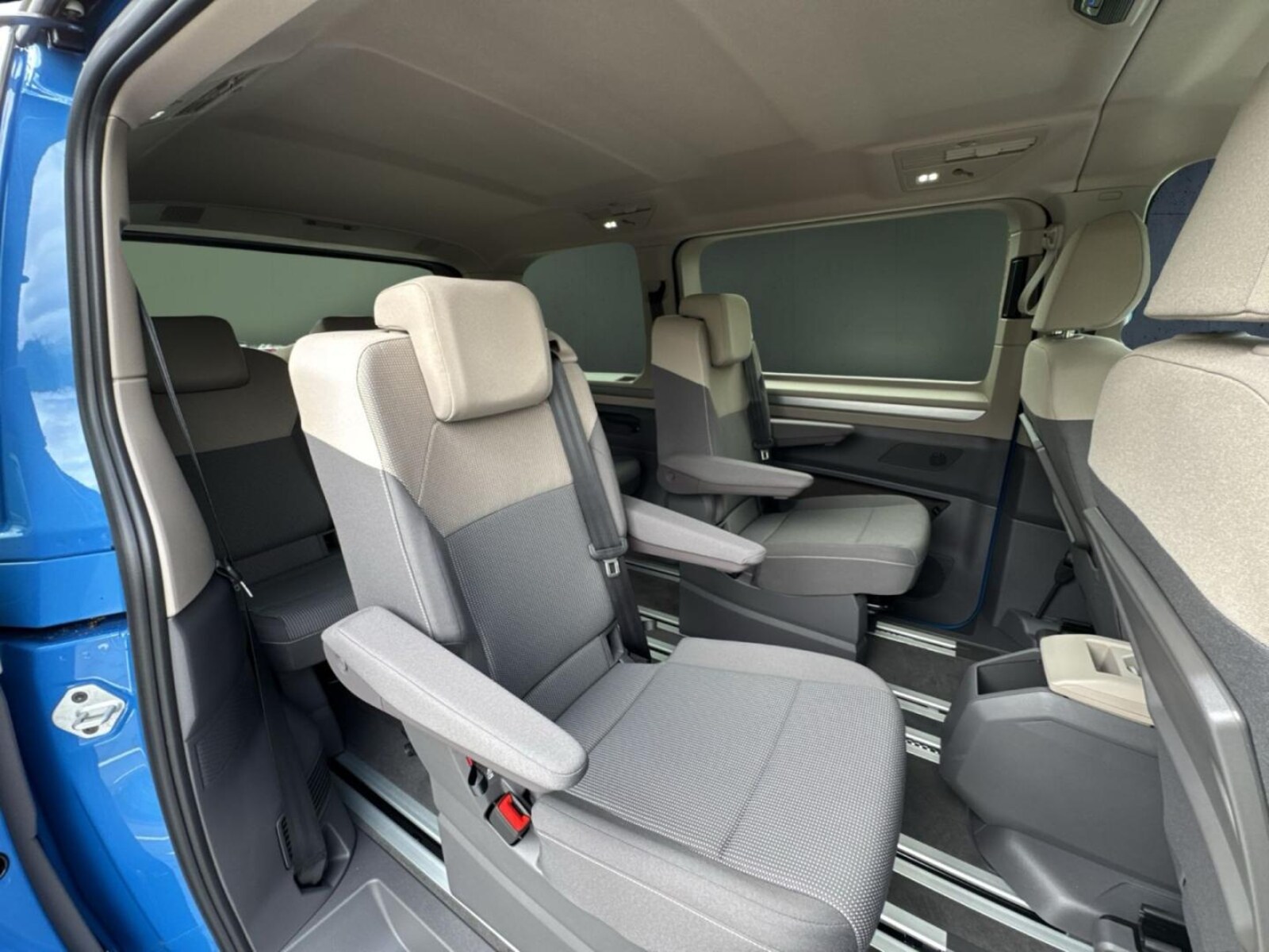 Volkswagen Multivan – Bild 16