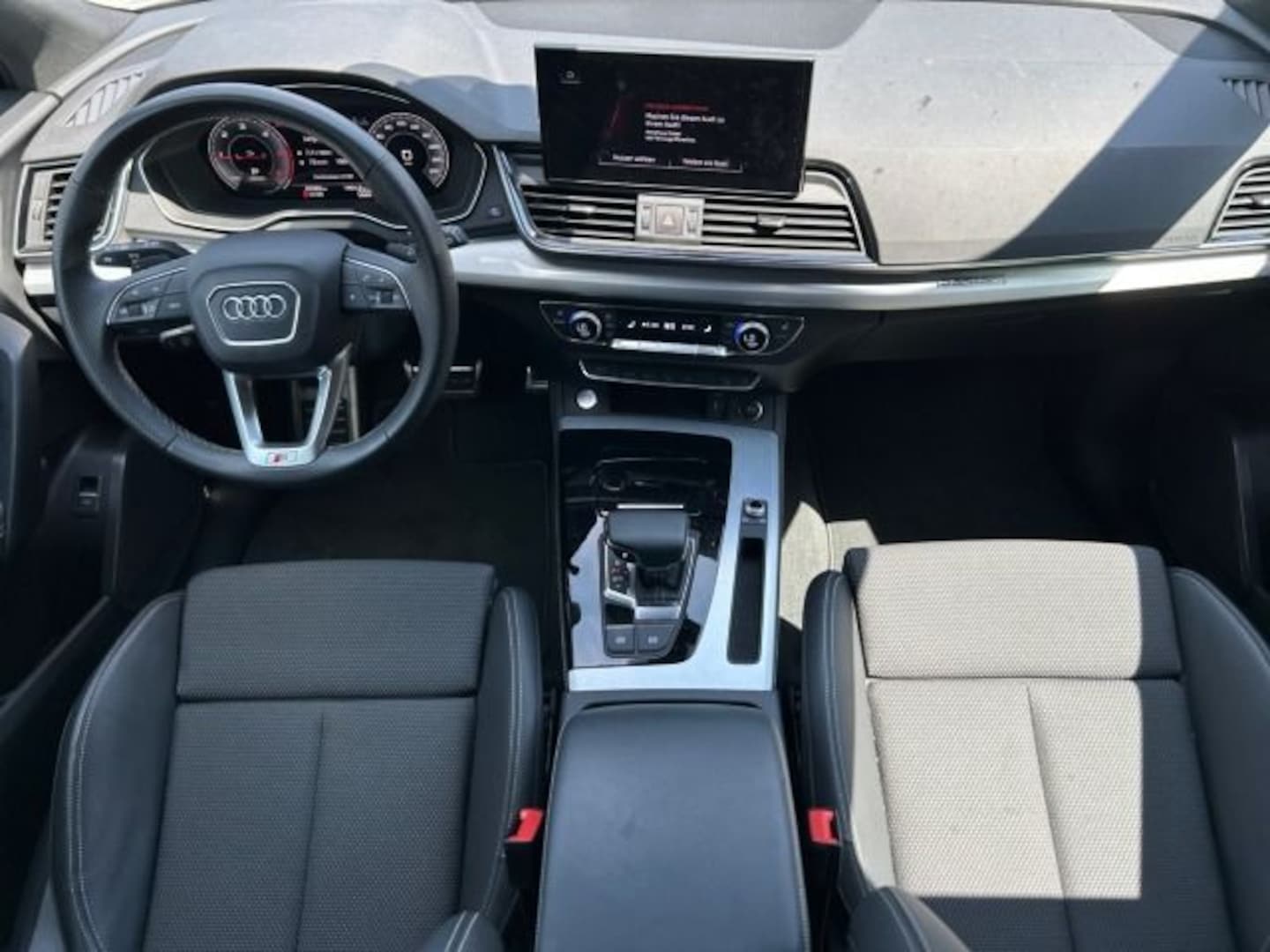 Bild über Audi Q5 40 TDI quattro S tronic - für weitere Informationen kontaktieren Sie den Audi Partner