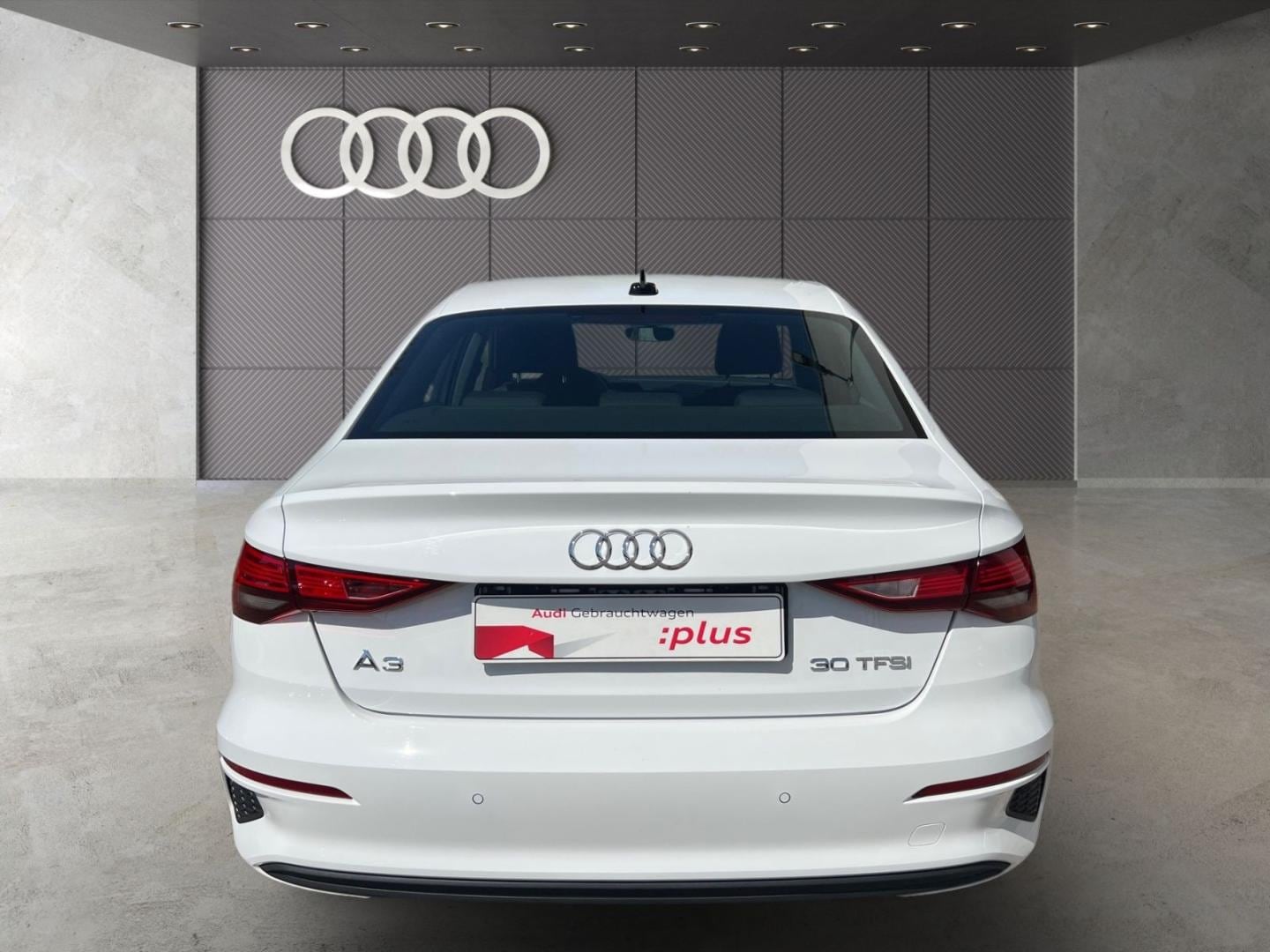 Bild über Audi A3 Limousine 30 TFSI S tronic - für weitere Informationen kontaktieren Sie den Audi Partner