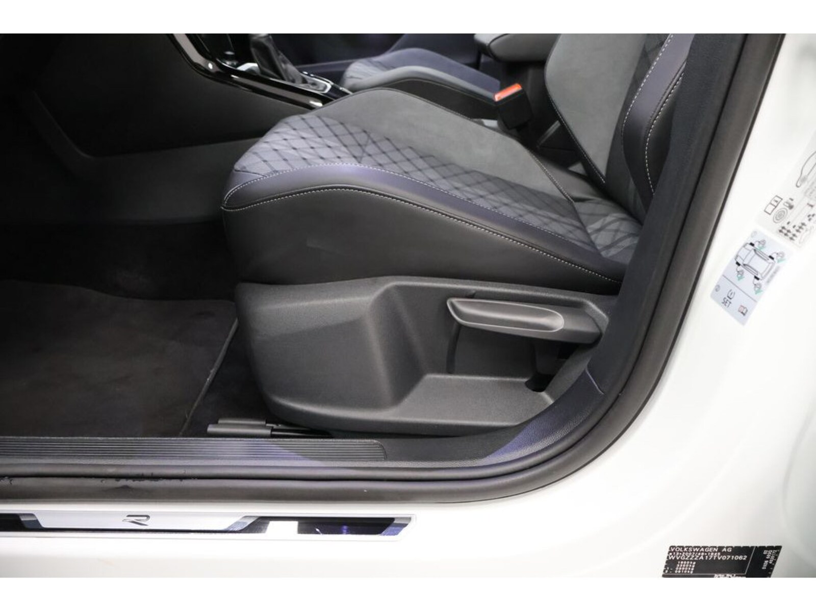 Volkswagen T-Roc – Bild 22